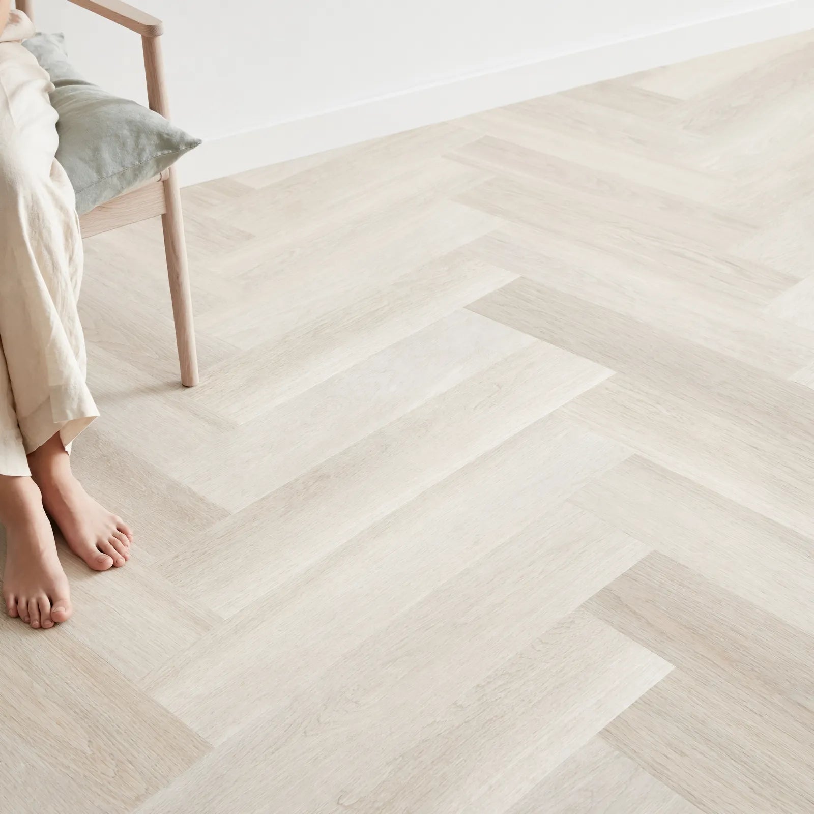 Nordic Oak 9108 Herringbone